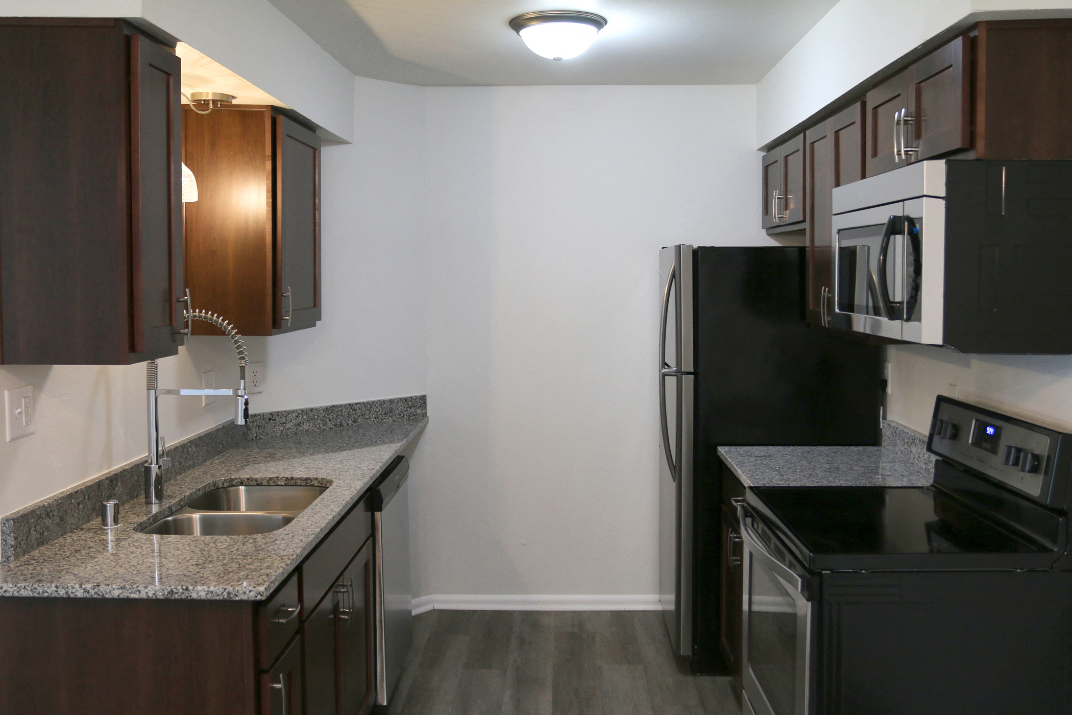 2 Bed Kitchen 02